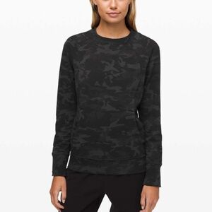 Lululemon Scuba Crew in Incognito Camo Multi Grey - Size 6